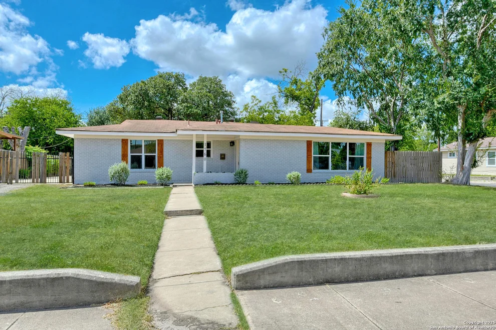 Unit for sale at 1760 W Kings Hwy, San Antonio, TX 78201