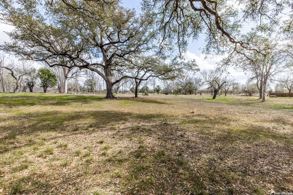 Unit for sale at 2071 E Us Highway 90, Seguin, TX 78155