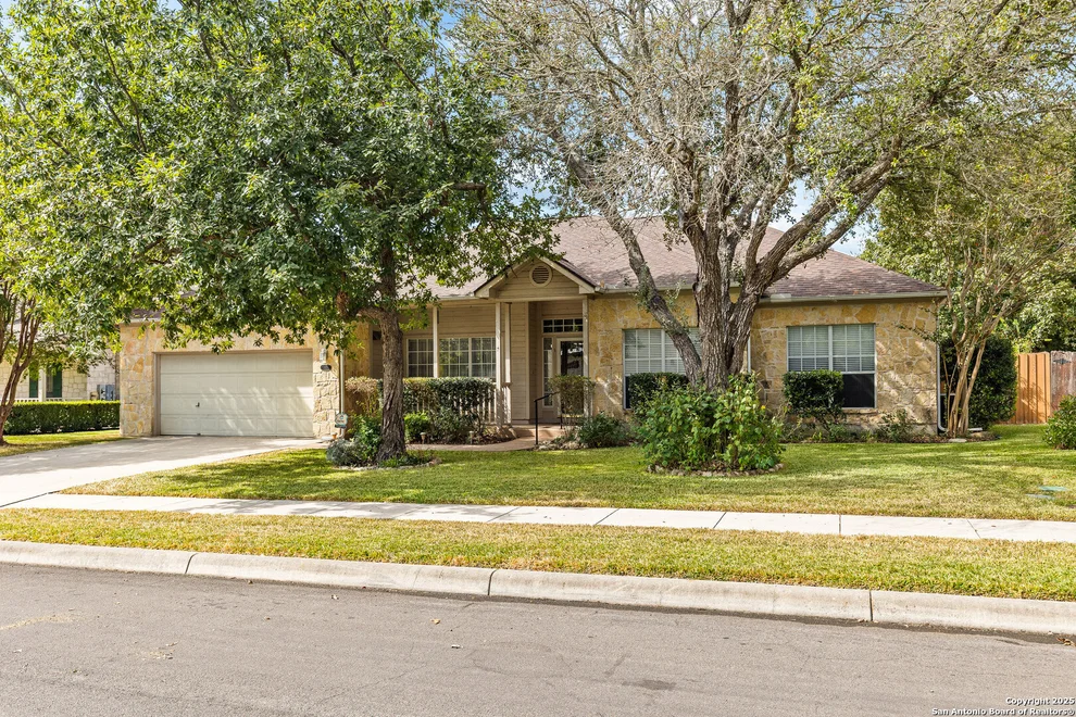 Unit for sale at 141 Oak Knoll, Boerne, TX 78006