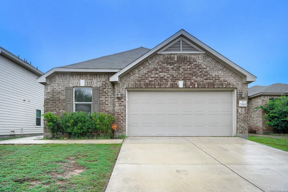 Unit for sale at 7919 Assumption Dr, San Antonio, TX 78254