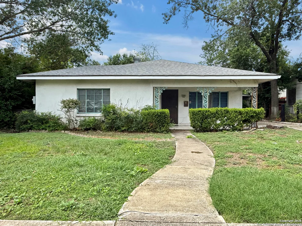 Unit for sale at 1828 W Craig Pl, San Antonio, TX 78201