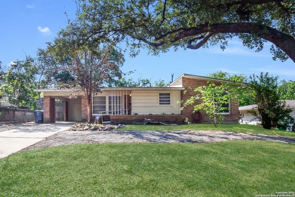 Unit for sale at 122 green meadow, San Antonio, TX 78213