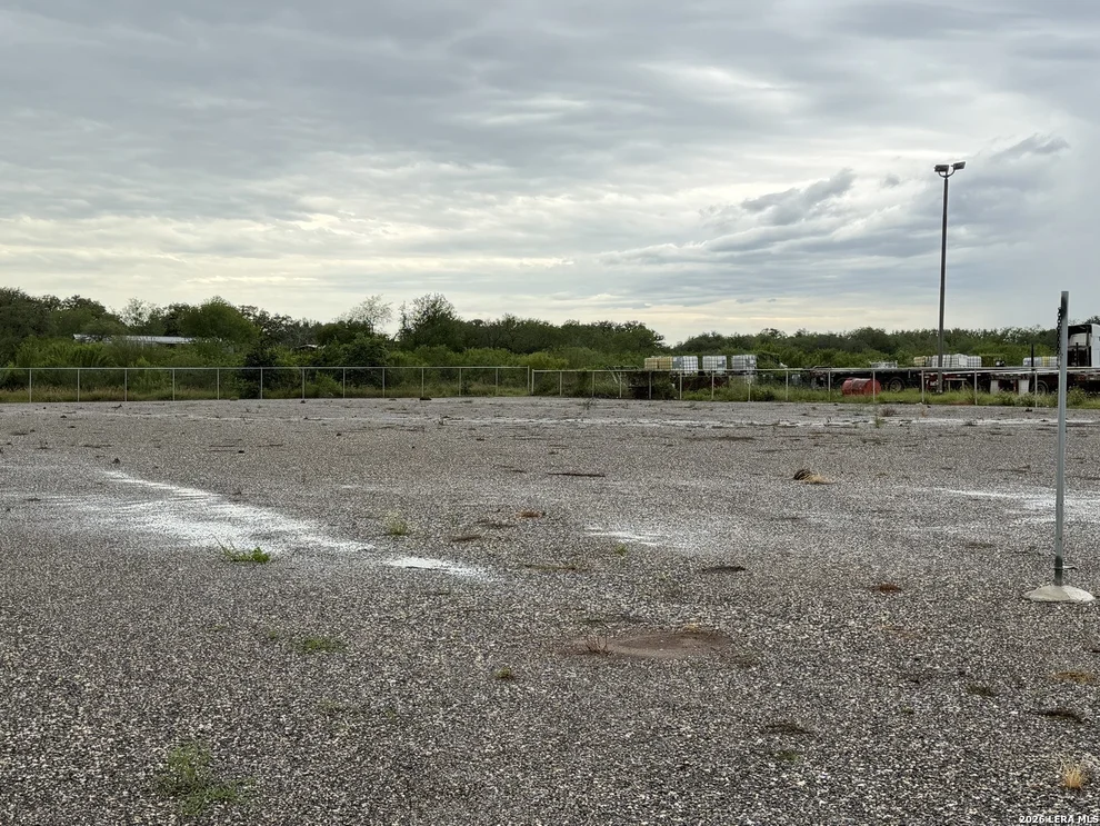 Unit for sale at 2413 N AIRPORT RD, Beeville, TX 78102