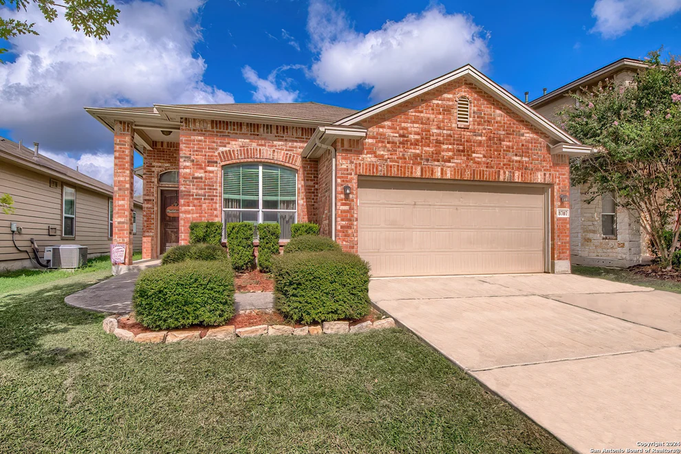 Unit for sale at 8707 Dove Oak, San Antonio, TX 78254