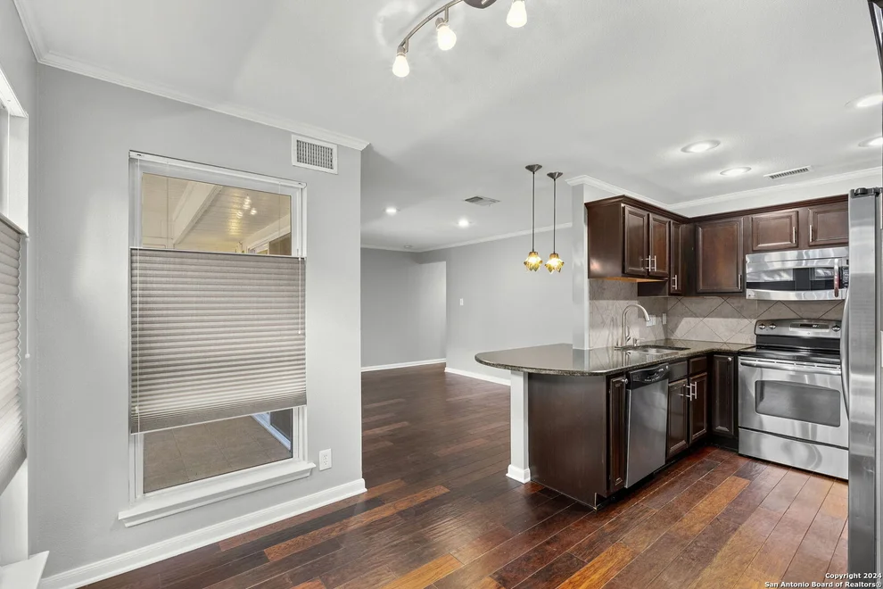 Unit for sale at 100 LORENZ RD, San Antonio, TX 78209