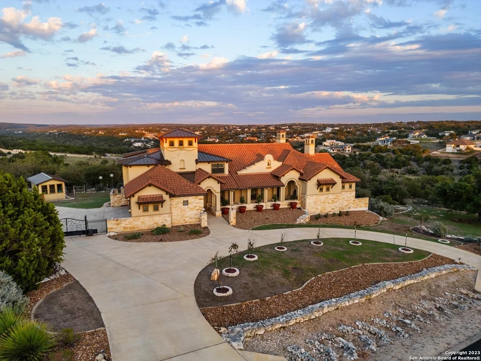 Unit for sale at 2302 Pinot Blanc, New Braunfels, TX 78132