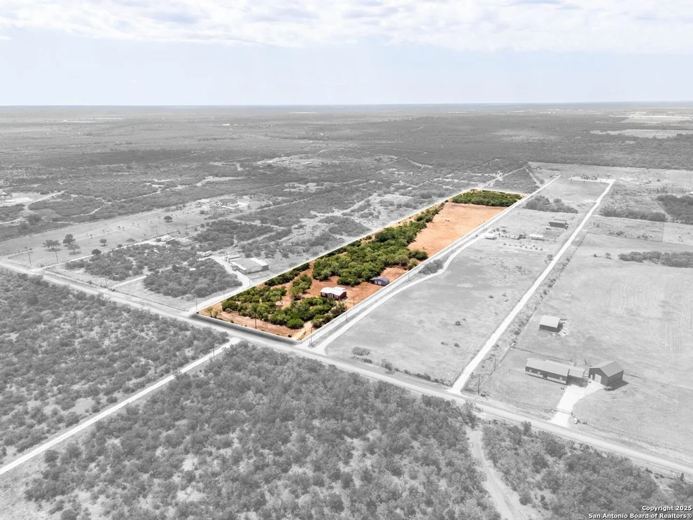 Unit for sale at 1979 County Road 651, Devine, TX 78016