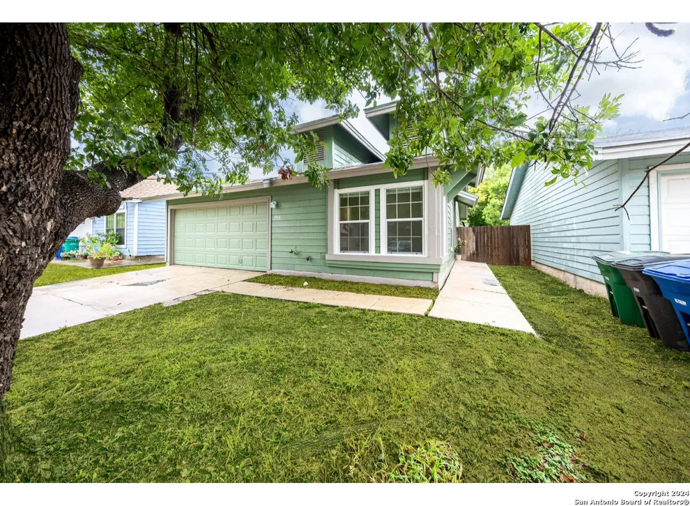 Unit for sale at 3918 HERITAGE HILL DR, San Antonio, TX 78247