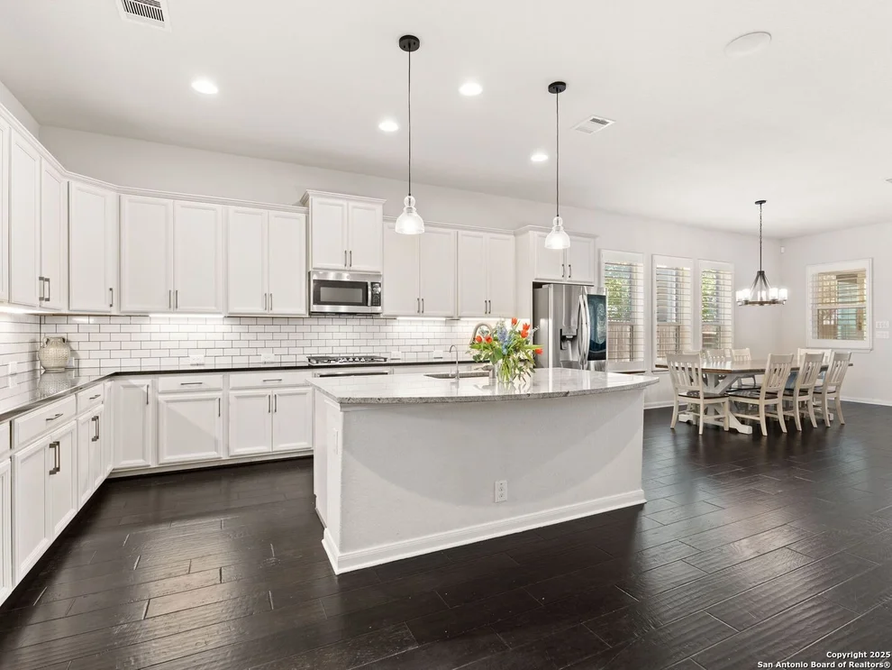 Unit for sale at 919 Hi Path, New Braunfels, TX 78130