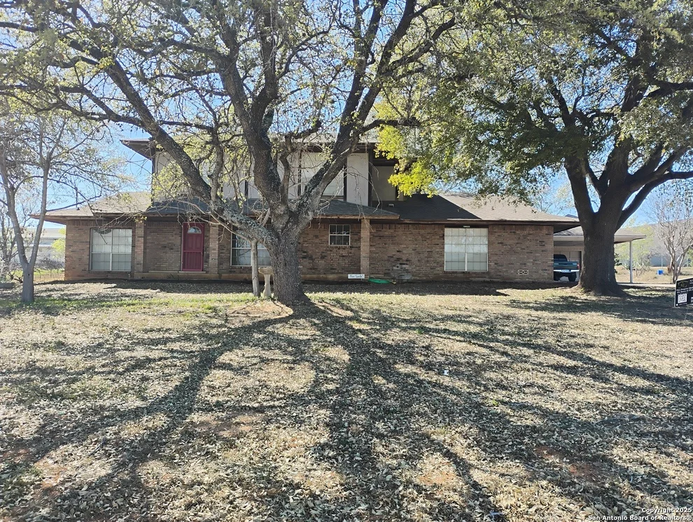 Unit for sale at 19655 QUAIL RUN, Somerset, TX 78069