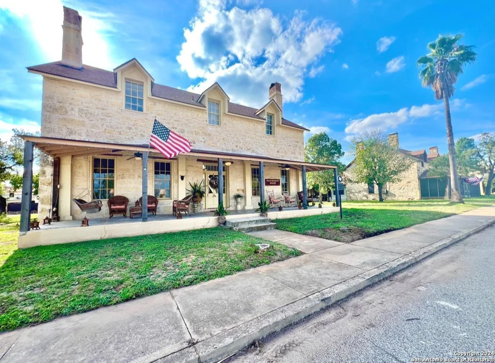 Unit for sale at 29 Colony Row, Brackettville, TX 78832