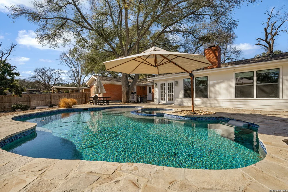 Unit for sale at 1416 Wiltshire, Terrell Hills, TX 78209