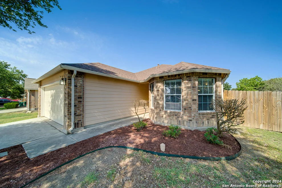 Unit for sale at 7611 Citadel Peak, Converse, TX 78109