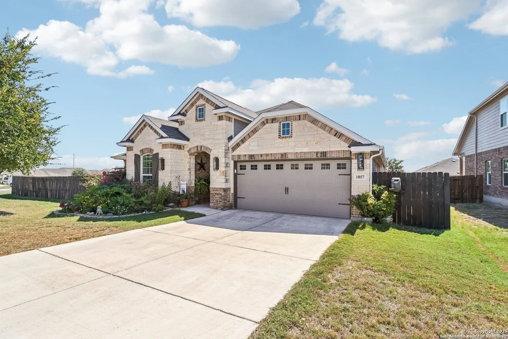 Unit for sale at 1857 Abigail, New Braunfels, TX 78130