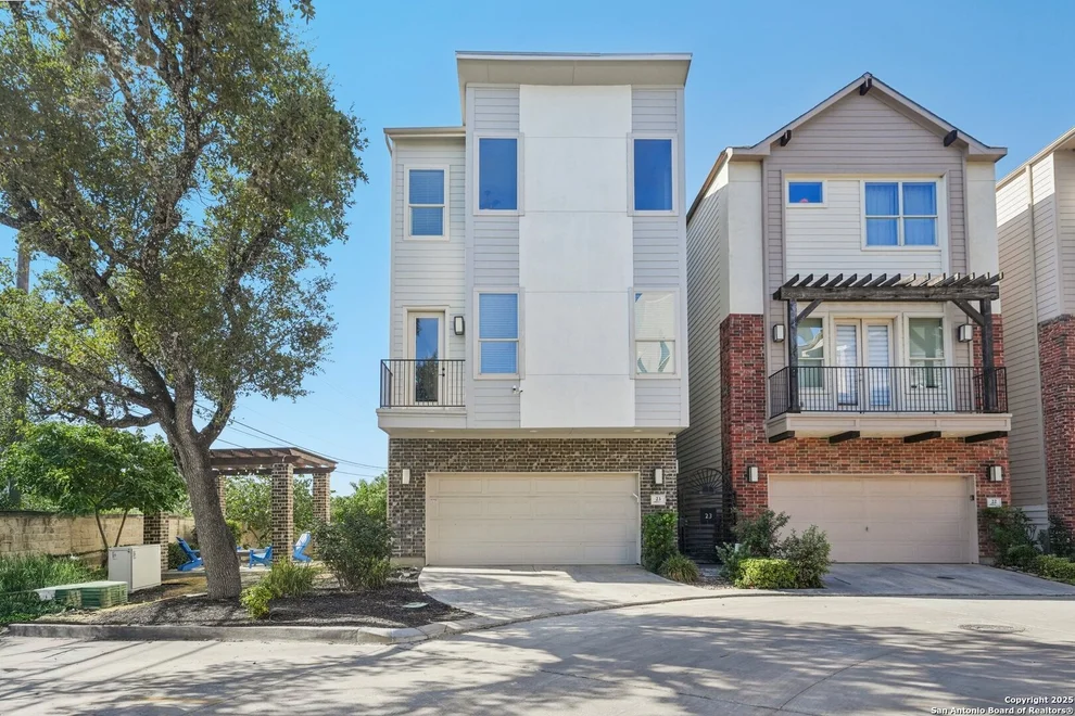 Unit for sale at 3831 Harry Wurzbach Rd 23, San Antonio, TX 78209