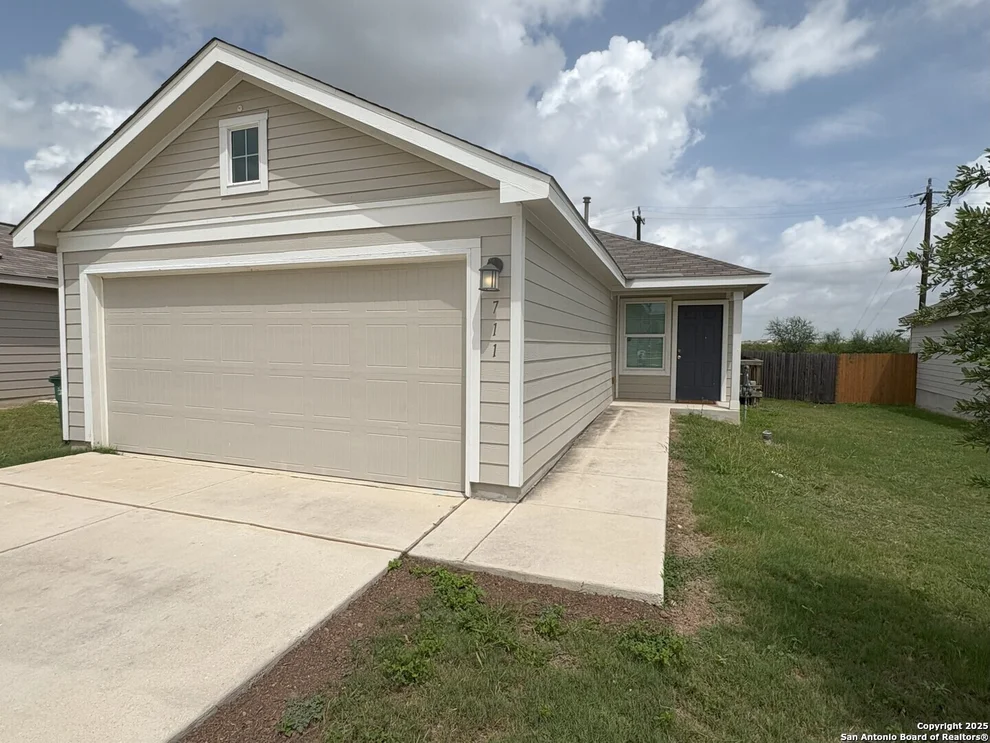 Unit for sale at 711 Vermilion, San Antonio, TX 78221