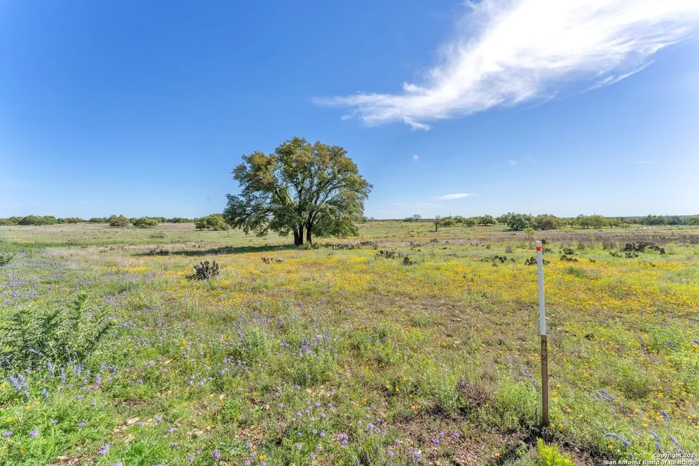 Unit for sale at 167 NW Nantan Ln, Harper, TX 78631