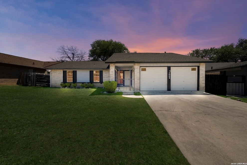 Unit for sale at 7006 Autumn Chase St, San Antonio, TX 78238