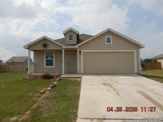 Unit for sale at 320 Agave Circle, Jourdanton, TX 78026