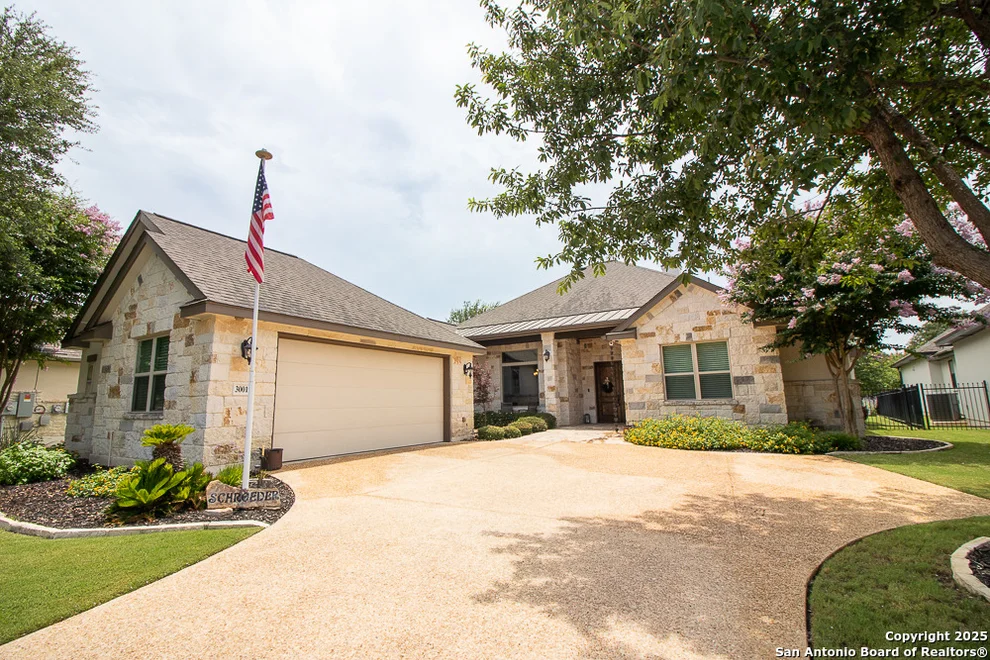 Unit for sale at 30019 Cibolo Trace, Fair Oaks Ranch, TX 78015