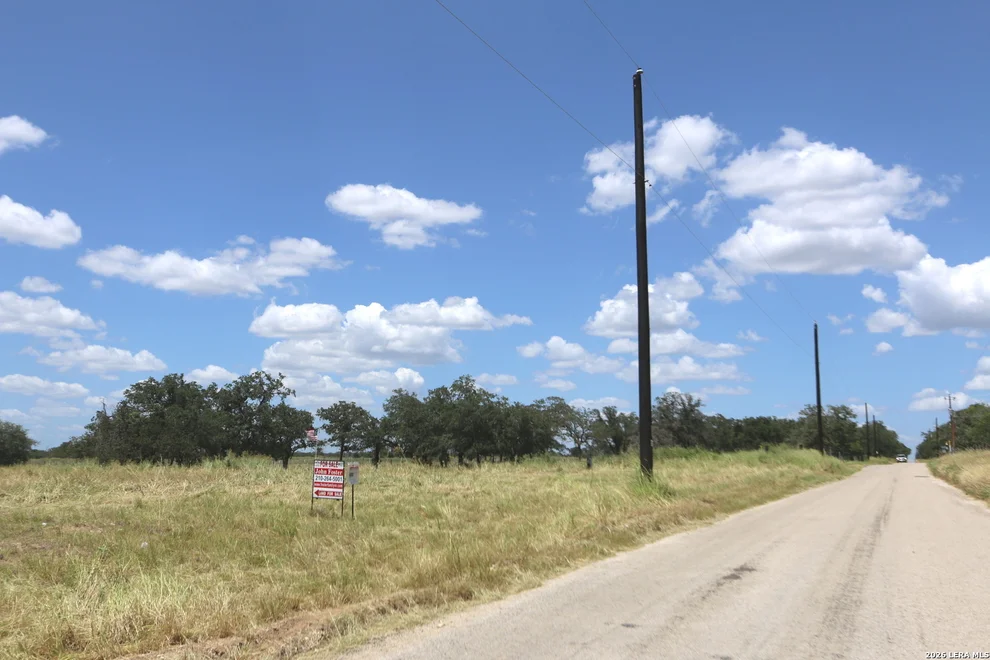 Unit for sale at 247 County Road 331, Floresville, TX 78114