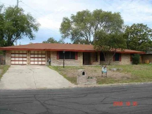 Unit for sale at 309 CLOUDMONT DR, Windcrest, TX 78239