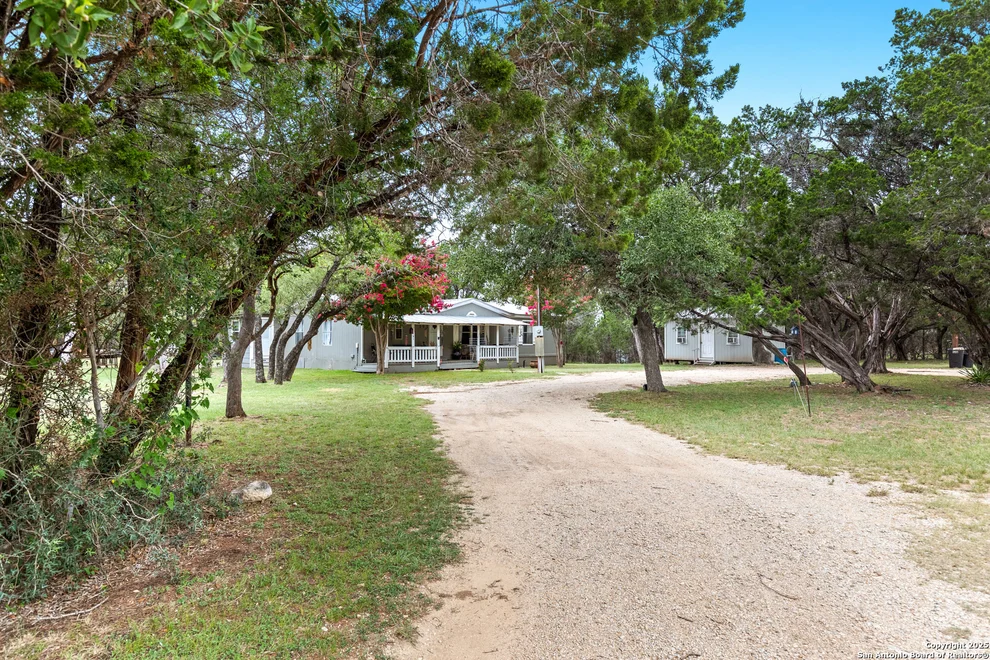 Unit for sale at 193 Mills Lane, Pipe Creek, TX 78063