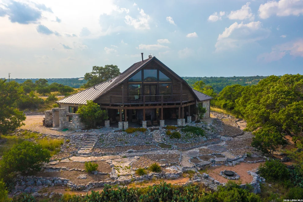 Unit for sale at 225 Valley View Dr, Comfort, TX 78013