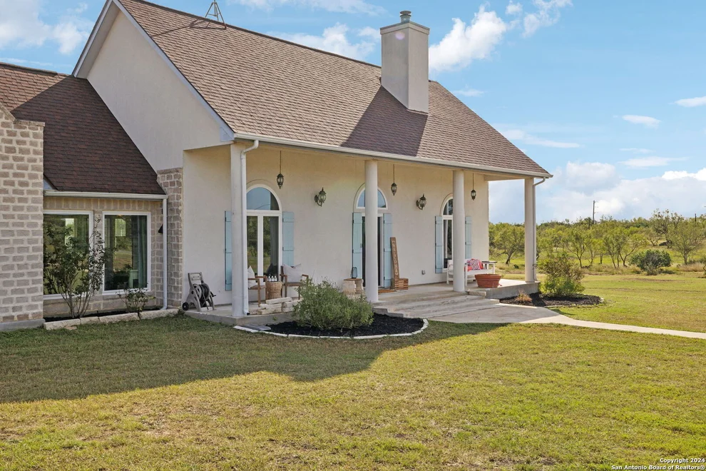 Unit for sale at 856 COUNTY ROAD 367, Hondo, TX 78861