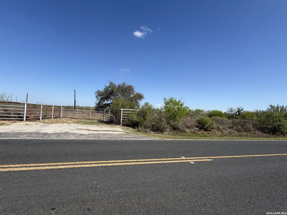 Unit for sale at 10945 BRIGGS RD, Atascosa, TX 78002