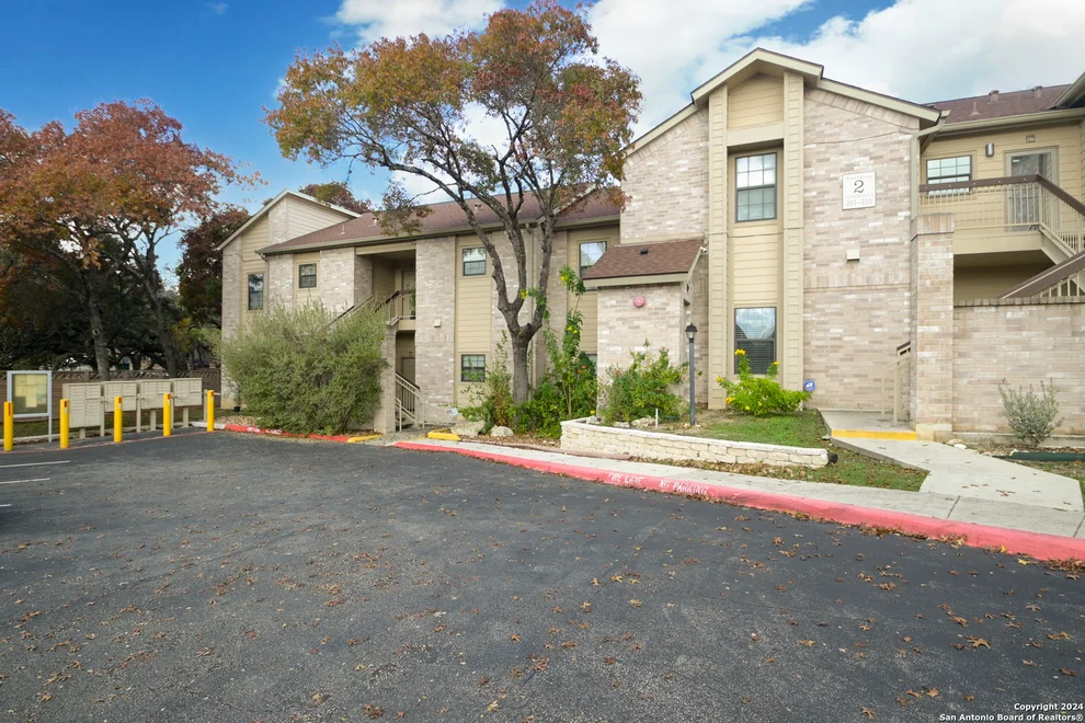 Unit for sale at 12446 STARCREST DR, San Antonio, TX 78216