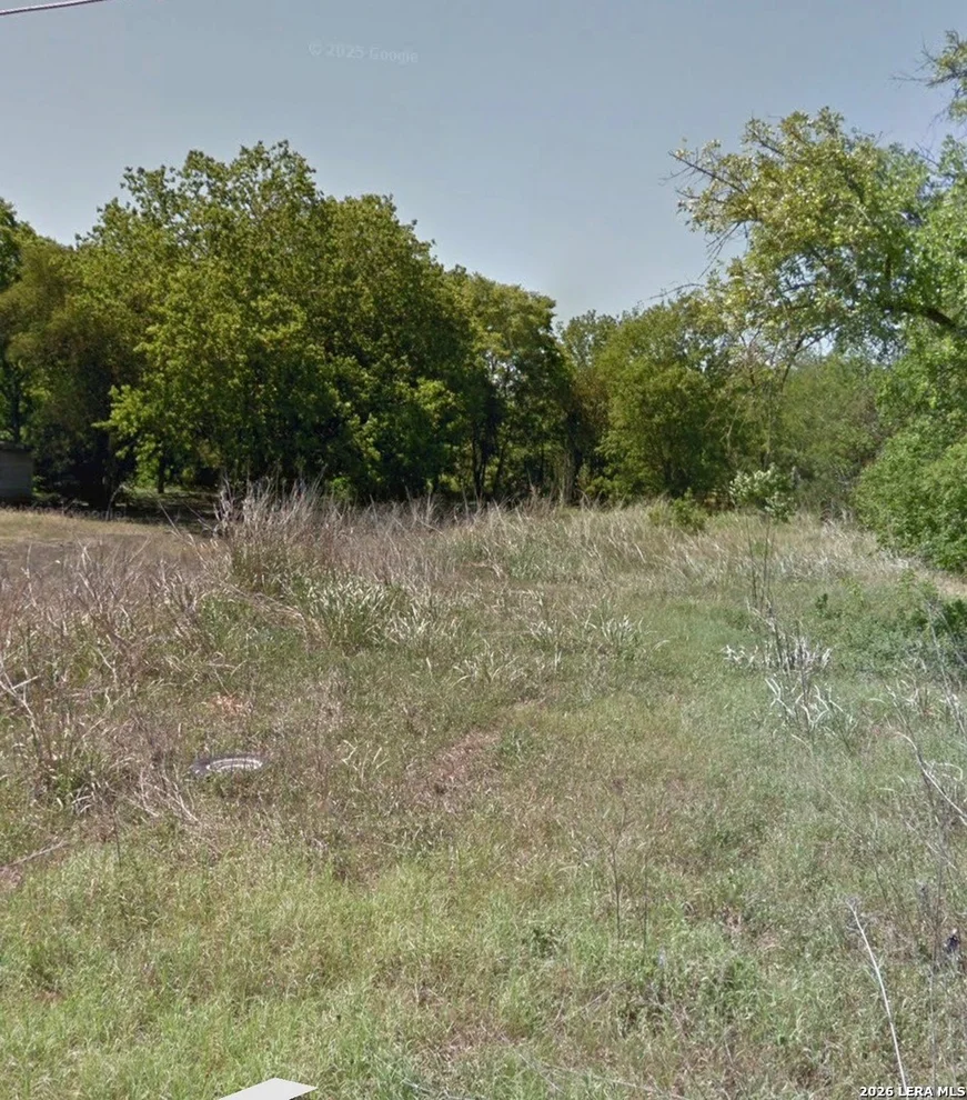 Unit for sale at 737 Newton, Seguin, TX 78155