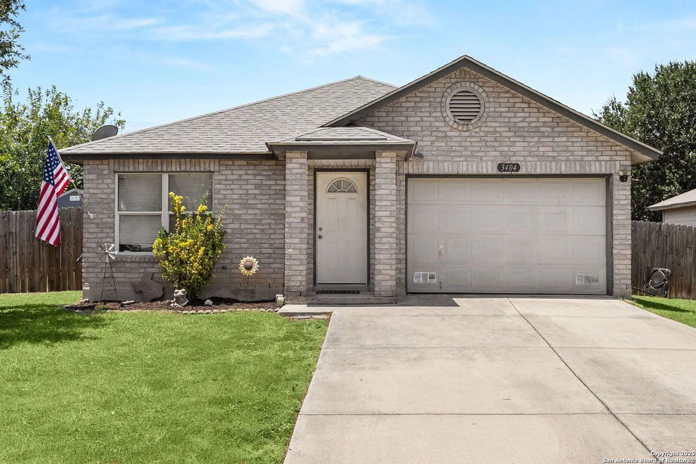Unit for sale at 3404 Santa Fe, Seguin, TX 78155