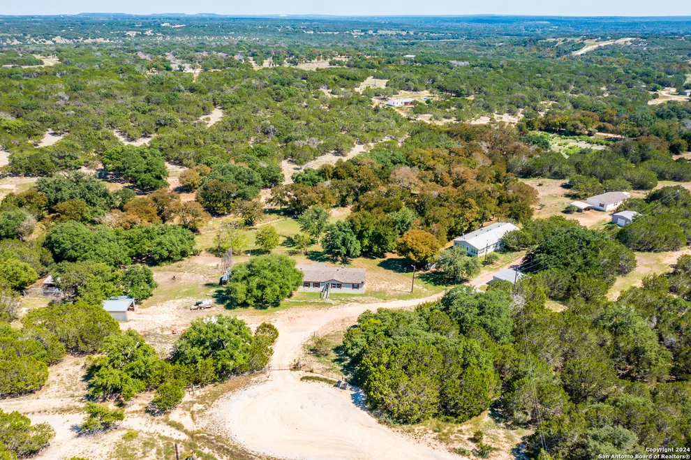 Photo of 747 Cove Ranch Road, Kempner, TX 76539