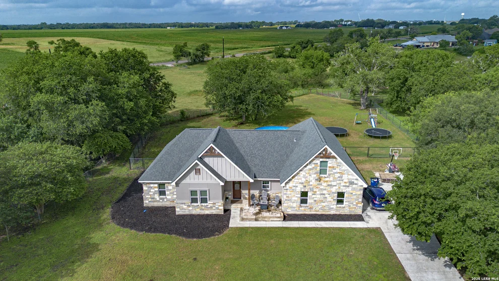 Unit for sale at 140 OAK SPRINGS DR, Seguin, TX 78155