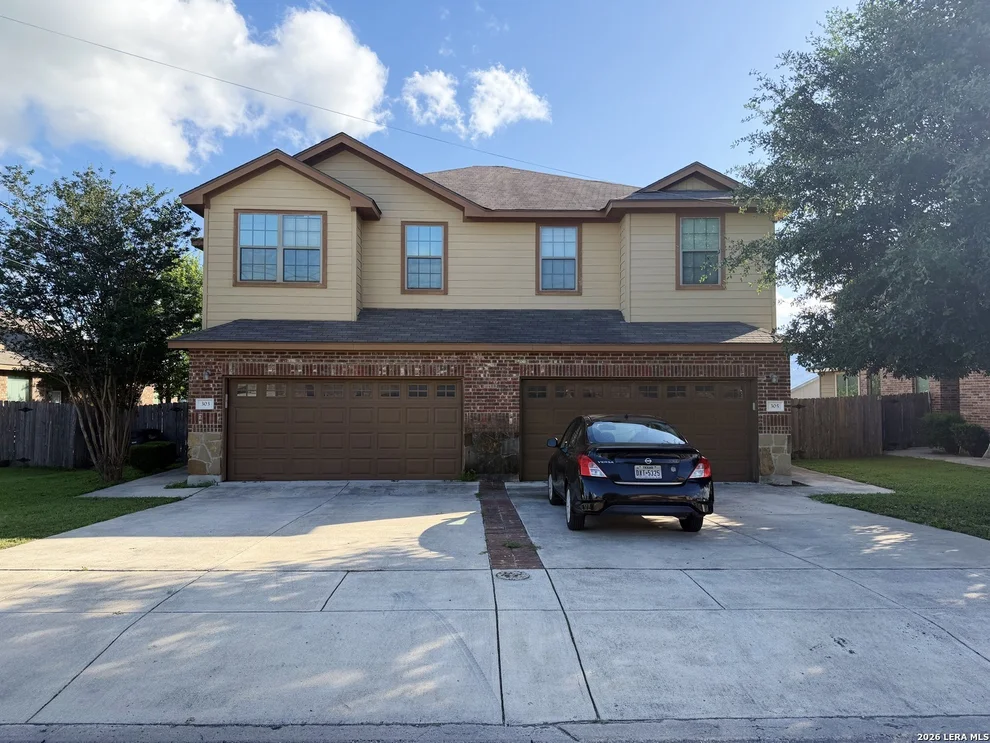 Unit for sale at 303 & 305 Rosalie, New Braunfels, TX 78130