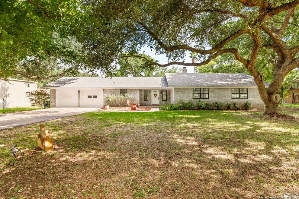 Unit for sale at 1310 FM 477, Seguin, TX 78155