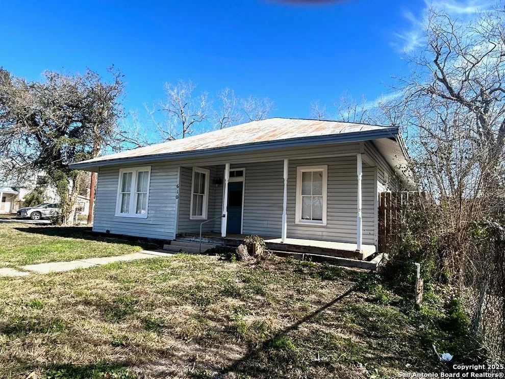 Unit for sale at 610 N Adams, Beeville, TX 78102