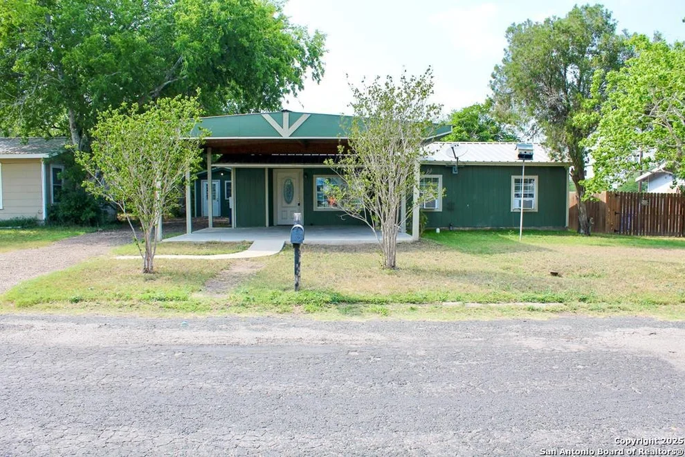 Unit for sale at 1419 E Corpus Christi, Beeville, TX 78102