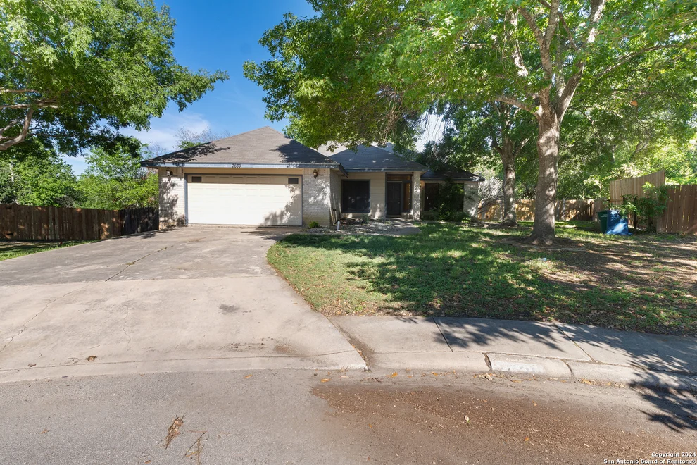 Unit for sale at 7639 Bluesage Cove, San Antonio, TX 78249
