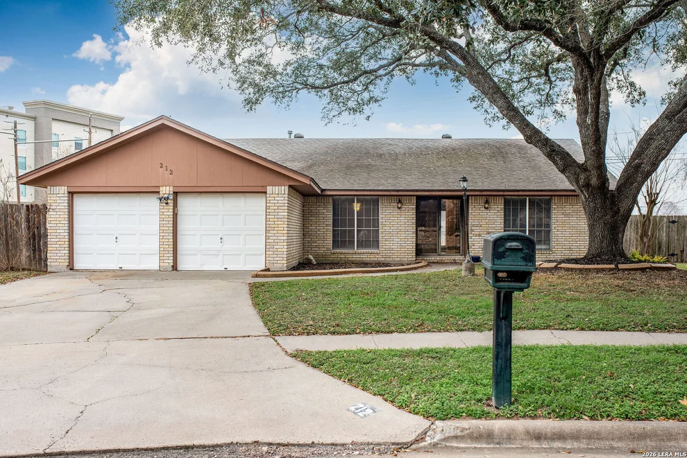 Unit for sale at 212 Buckingham, Victoria, TX 77904