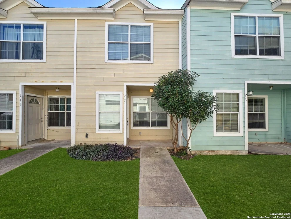Unit for sale at 227 Autumn Pass, San Antonio, TX 78245