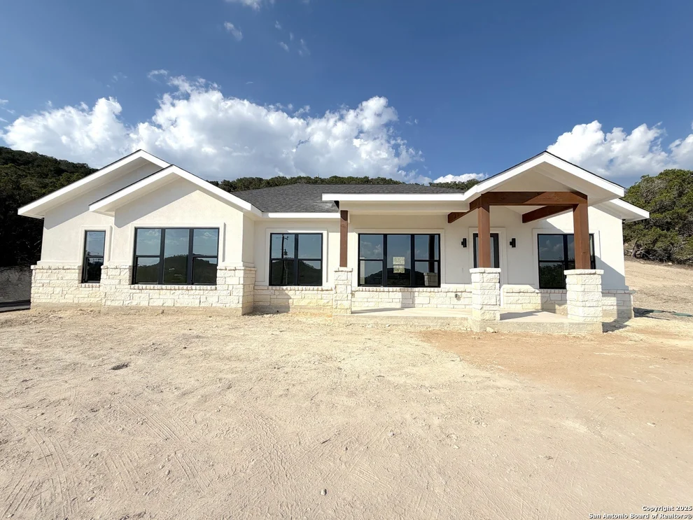 Unit for sale at 420 Sendera Hills, Canyon Lake, TX 78133