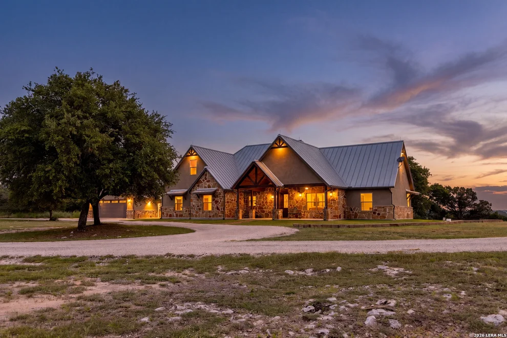 Unit for sale at 195 Kamira Drive, Kerrville, TX 78028
