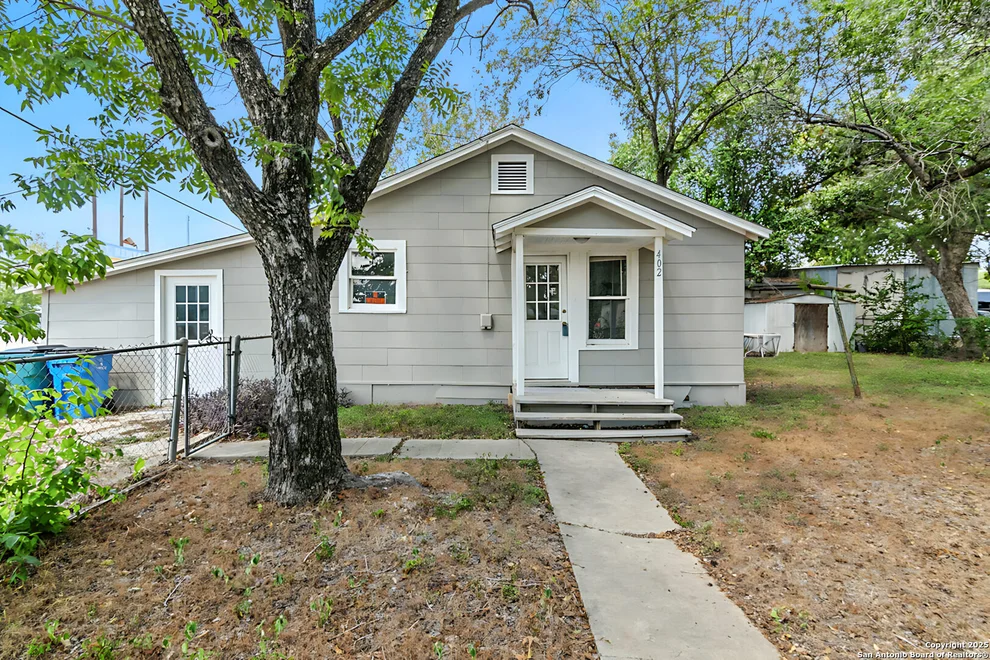 Unit for sale at 402 Michna, Seguin, TX 78155