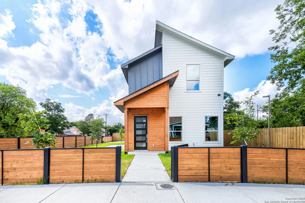 Unit for sale at 214 Rudolph, San Antonio, TX 78202