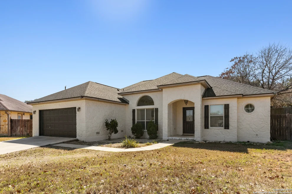 Unit for sale at 325 Howard Dr, Devine, TX 78016