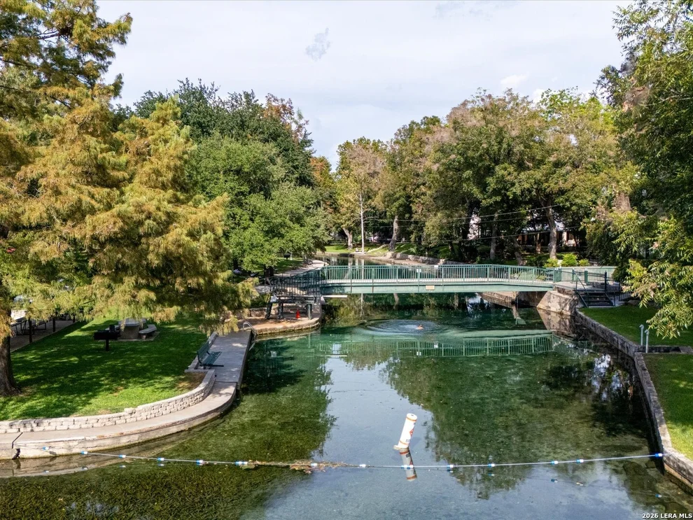 Unit for sale at 1070 Hayselton, New Braunfels, TX 78130