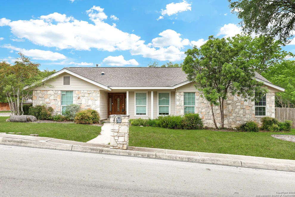Unit for sale at 13403 Barnsbury Sq, San Antonio, TX 78232