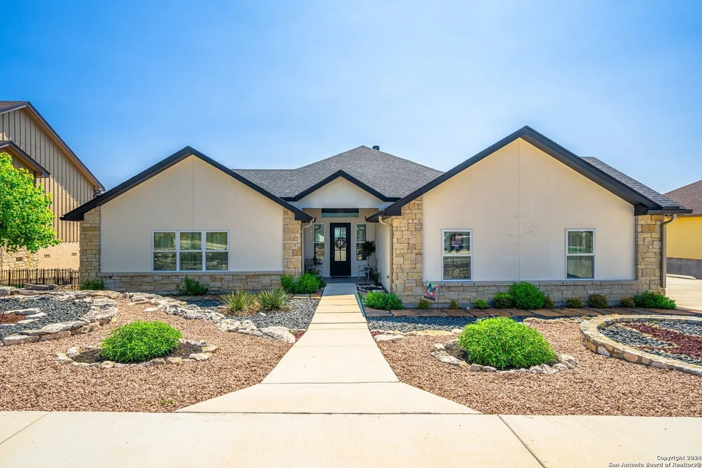 Unit for sale at 222 Yorktown, Kerrville, TX 78028